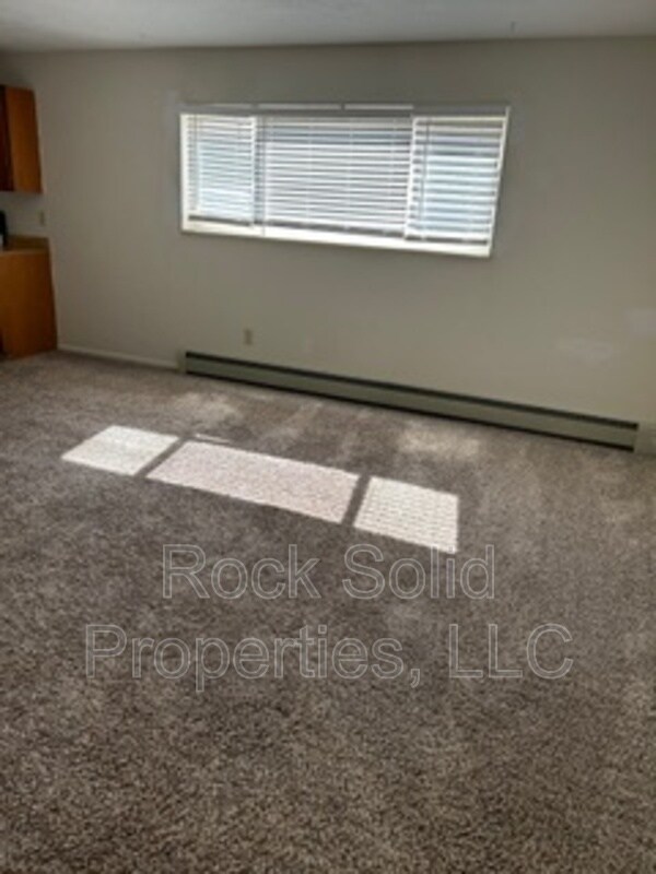 1008 E Jefferson Rd