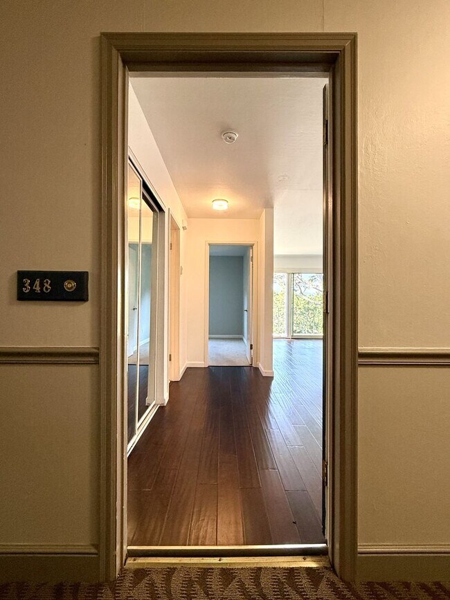 Photo - Top Floor Corner Unit Condo With Amazing V...