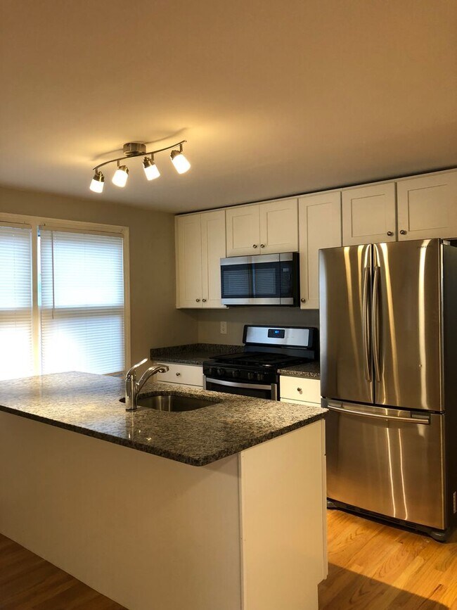 Photo - 295 Huxley Ave Unit #2