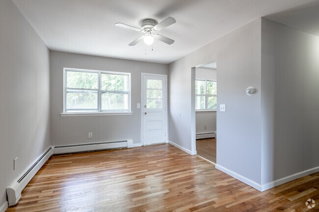 1BR 1BA