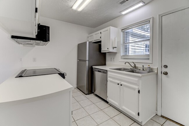 Photo - 3811 Doe Clearing Ct