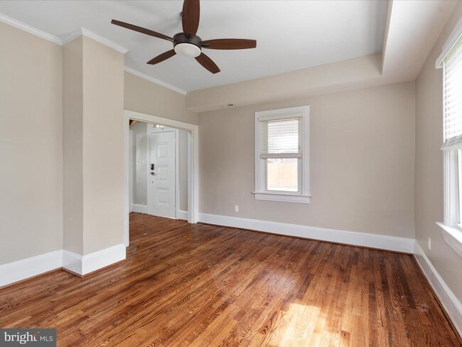 Photo - 323 Osage St