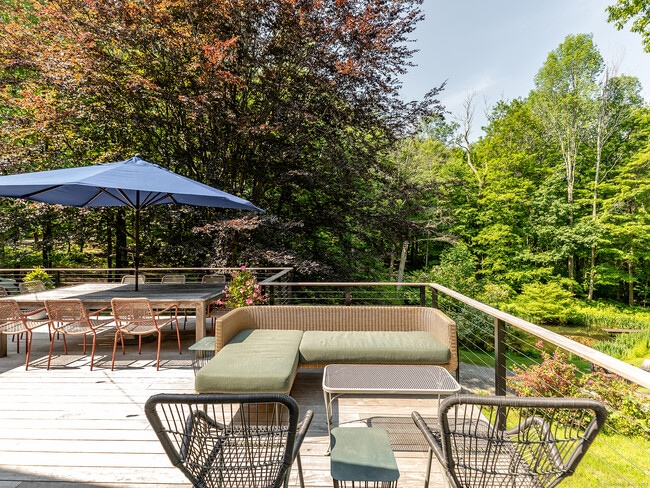 Photo - 203 Brick School Rd