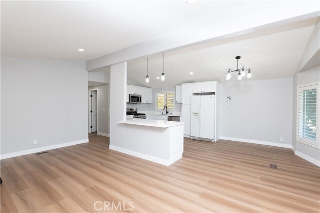 Photo - 21643 Waite St