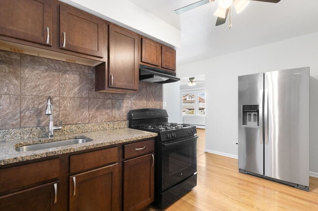 Photo - 8910 Grand Ave Unidad 1N