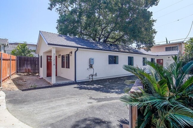 Photo - 2121-2123 Glenada Ave