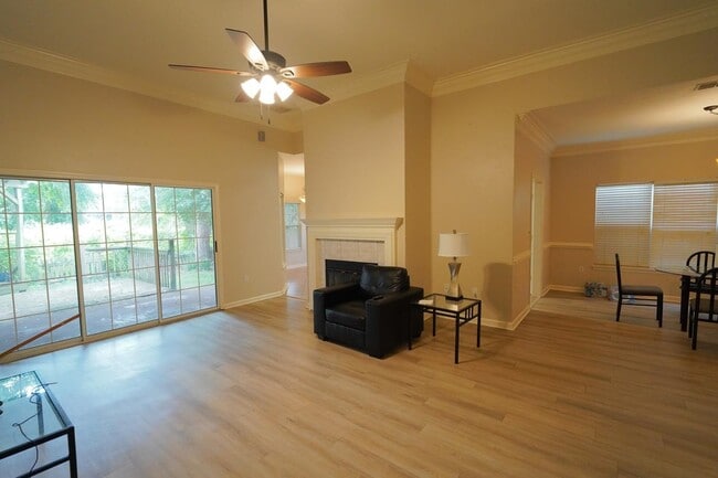 Photo - 5370 Appledore Ln