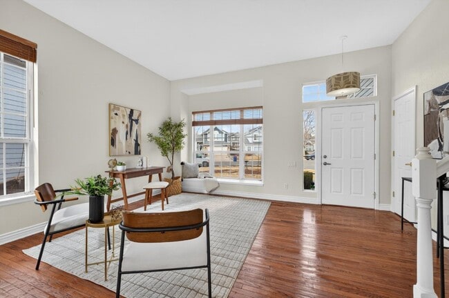 Photo - 10134 White Oak Way