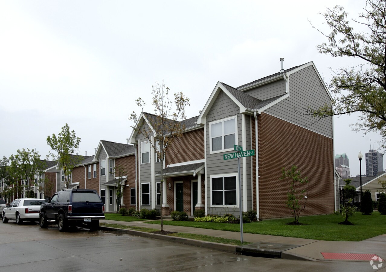 Photo - Cochran Plaza