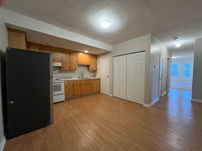 Photo - 19 Divinity St Unidad 3E