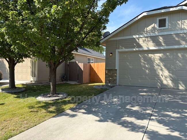 677 N Kayden Way