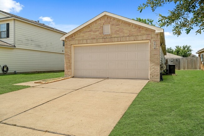 Building Photo - 2619 Chisolm Creek Ct Rental
