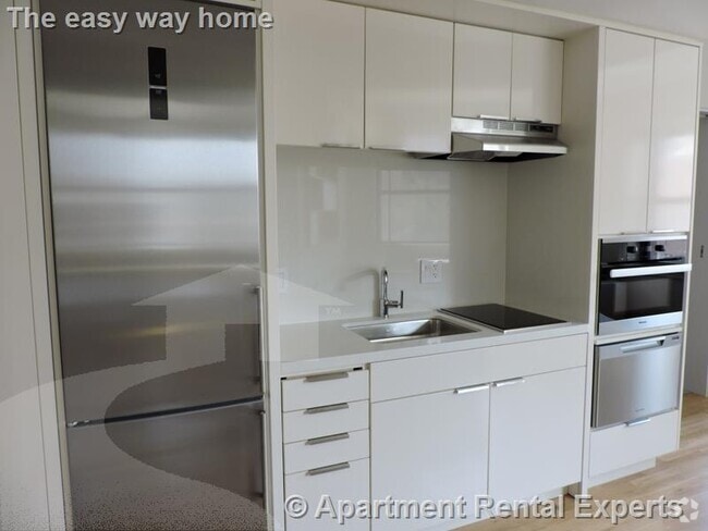 Building Photo - 115 Mt Auburn St Unit #35 Rental