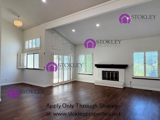 Photo - 141 Southwind Dr