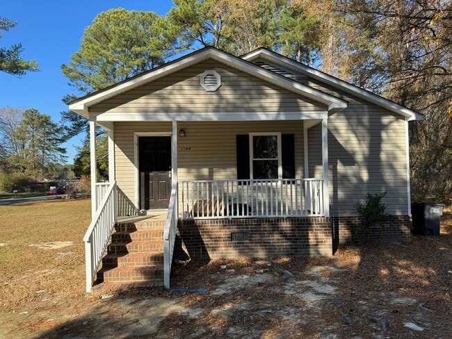 Building Photo - 3 Bedroom Home in Hillsdale