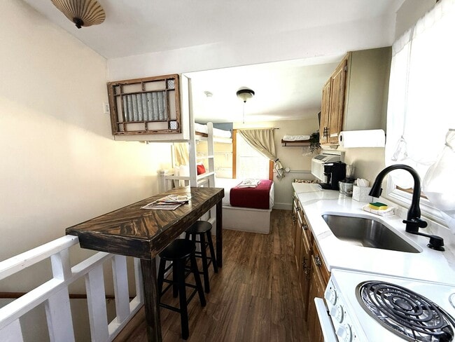 Photo - 54 Center St Unit 1