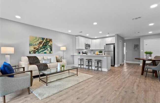 Photo - 633 N Keene Rd Unidad B