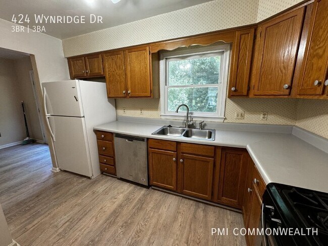 Photo - 424 Wynridge Dr