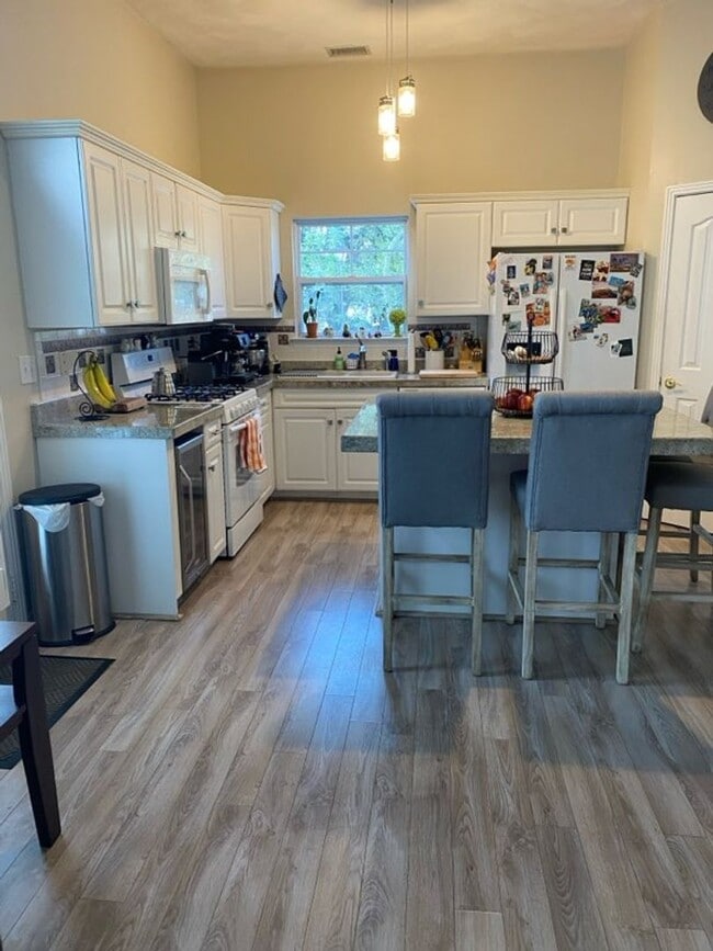 Photo - Dream Home On Shore Drive