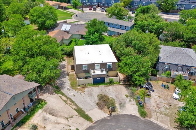 Photo - 5002 Blue Spruce Cir Unit C