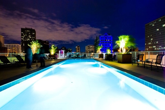 Rooftop Pool - 1201 Canal Apartments