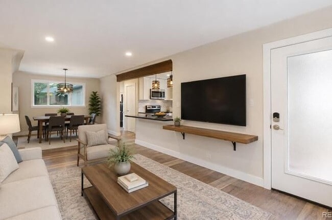 Photo - 2940 Krameria St