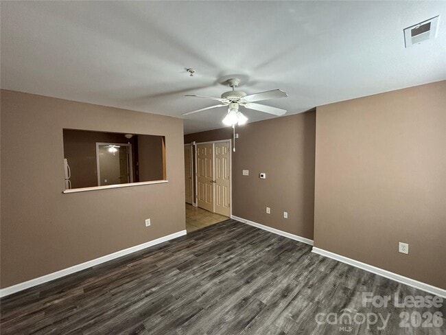 Building Photo - 113 Steam Engine Dr Unit 108