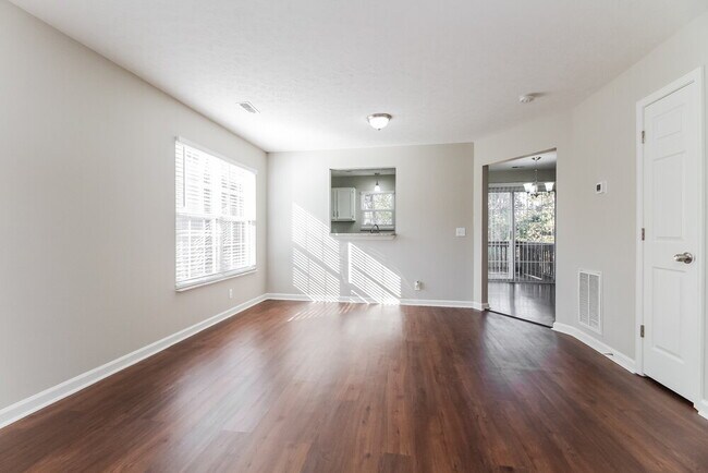 Photo - 720 Ansley Ct