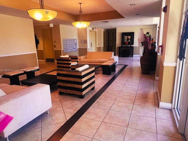 Photo - 2425 SW 27th Ave Unit 1004