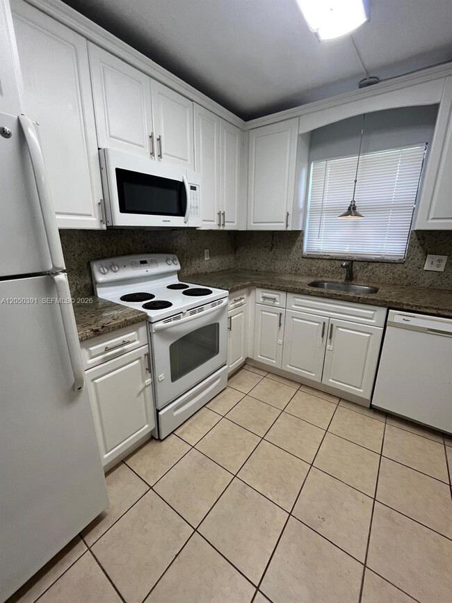 Photo - 21906 Lake Forest Cir Unit 103
