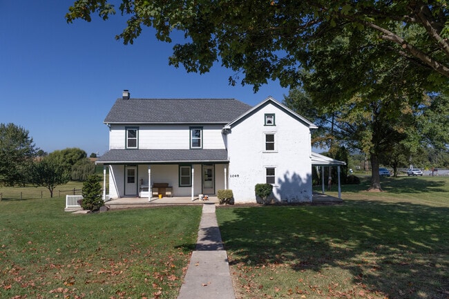 Photo - 1049 Reading Rd