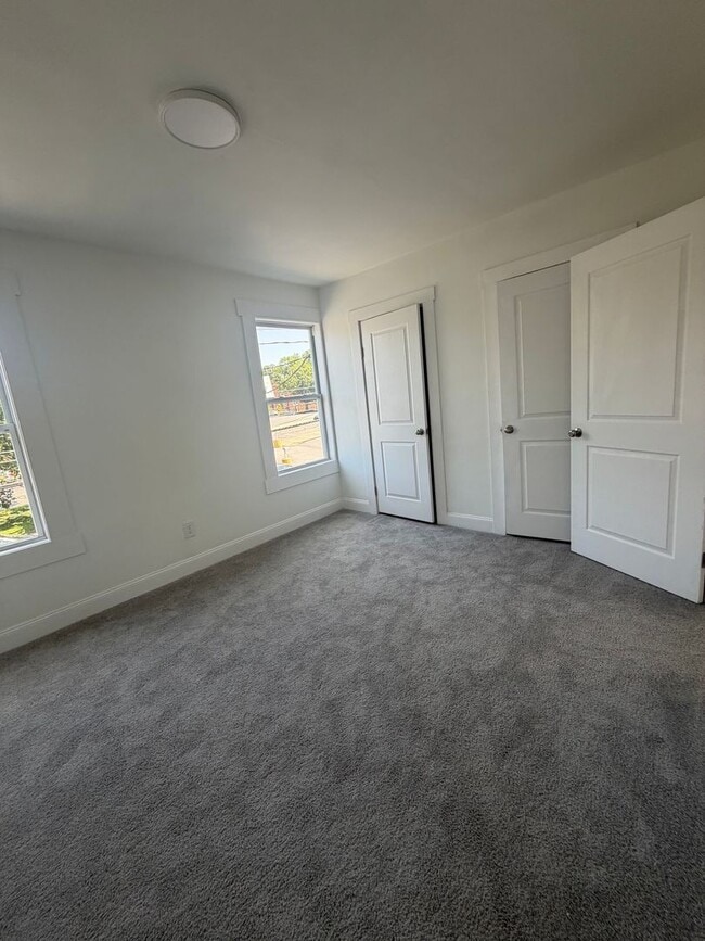 Photo - Fully Remodeled 4/5 Bedroom, 2 Bath Home Townhome in desirable West End Lancaster