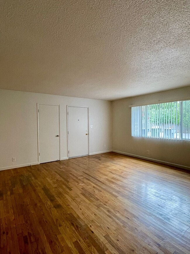 Photo - 3474 Nicolet Ln