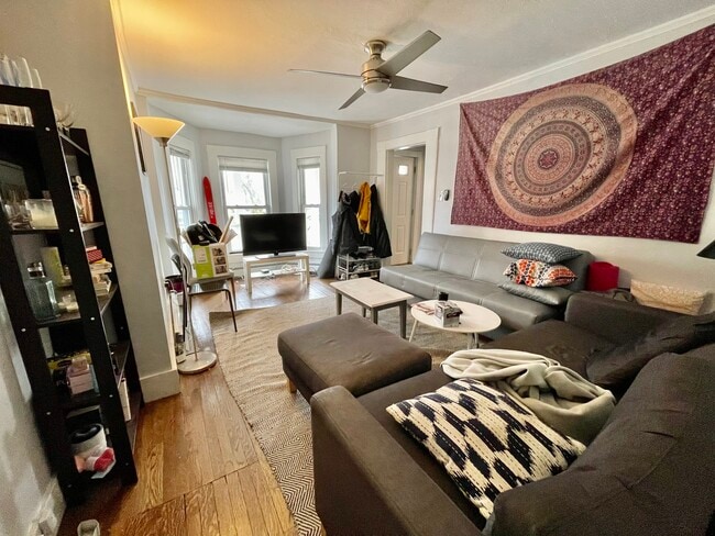 Photo - 158 Western Ave