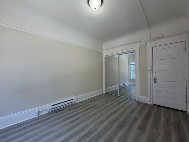Photo - 571 Minna St