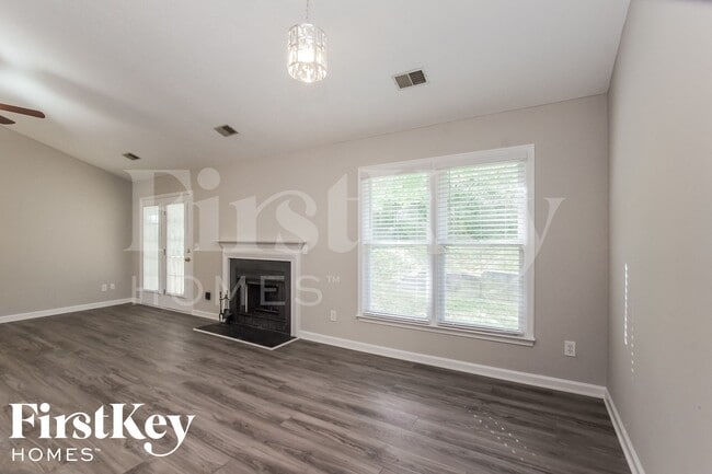 Photo - 3321 Argyle Ln