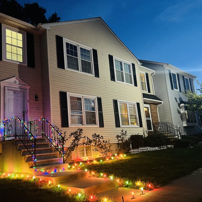 Photo - 3 Telegraph Ln