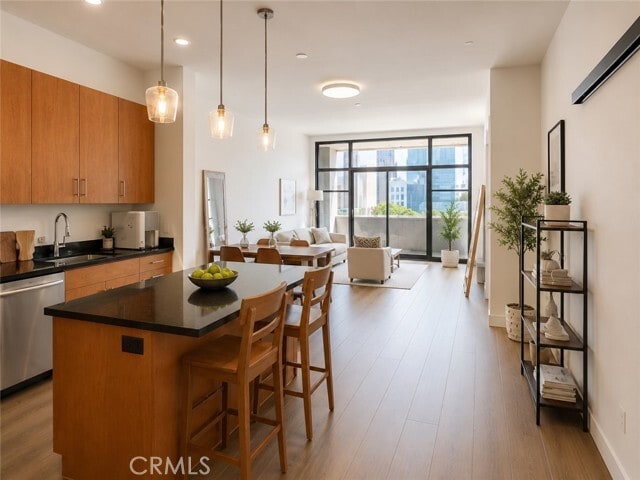 Photo - 3223 W 6th St Unidad 508