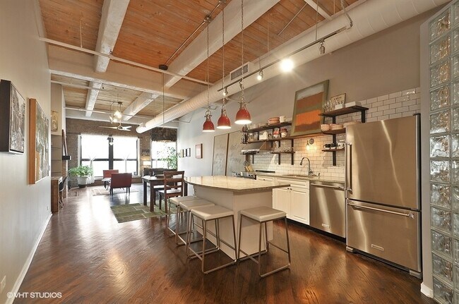 Photo - 1728 N Damen Ave Unit 208