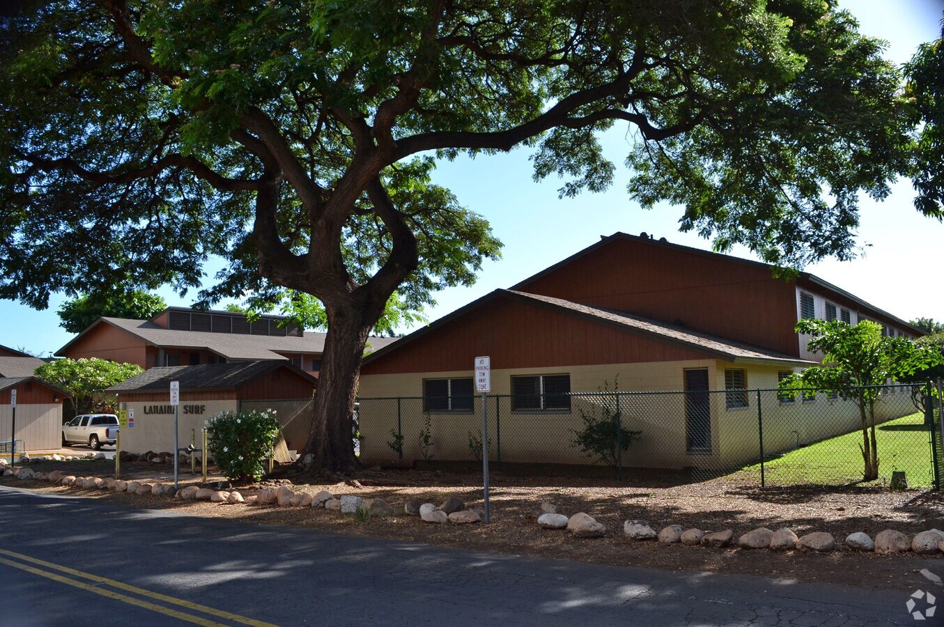 Photo - Lahaina Surf Apartments