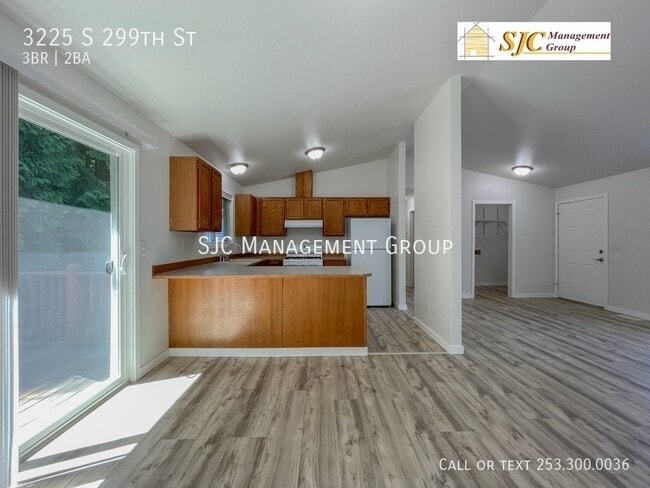 Photo - 3225 S 299th St
