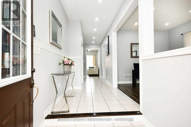 Photo - 17 Eagle Plains Dr