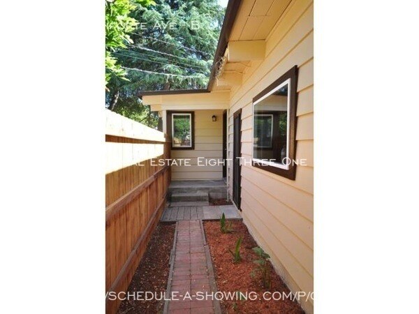 Building Photo - 946 N Branciforte Ave Unit B