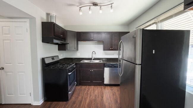 Photo - 5833 W Irving Park Rd Unit 1R