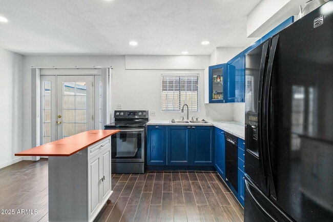 Photo - 2724 W McLellan Blvd