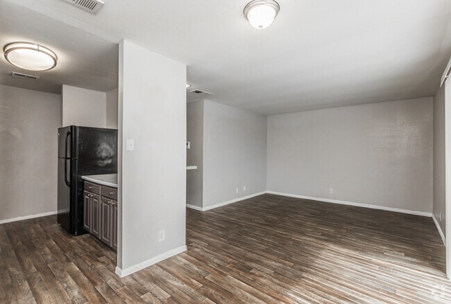 2BR, 2BA - 977SF Living Room