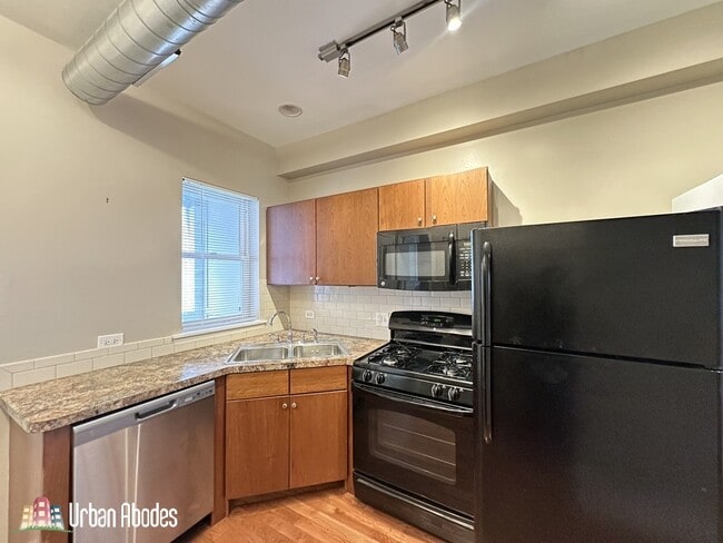 Photo - 674 N Orleans St Unit 2C
