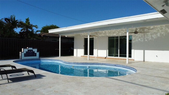 Photo - 4761 NE 28th Ave