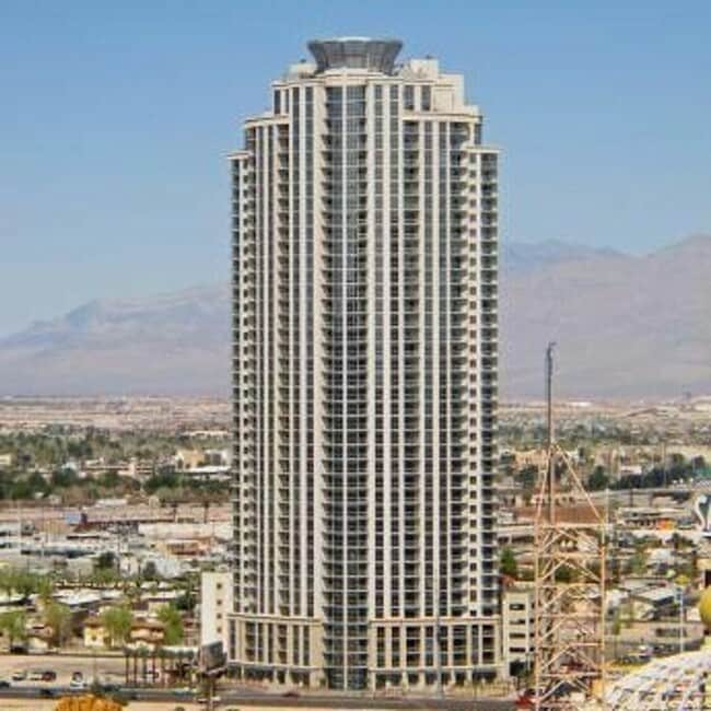 Building Photo - GREAT 1 BED, 1 BATH 867 SQFT HIGH RISE CON... Rental