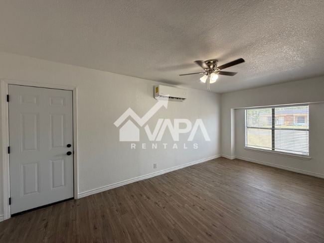 Photo - 5014 Benham Dr